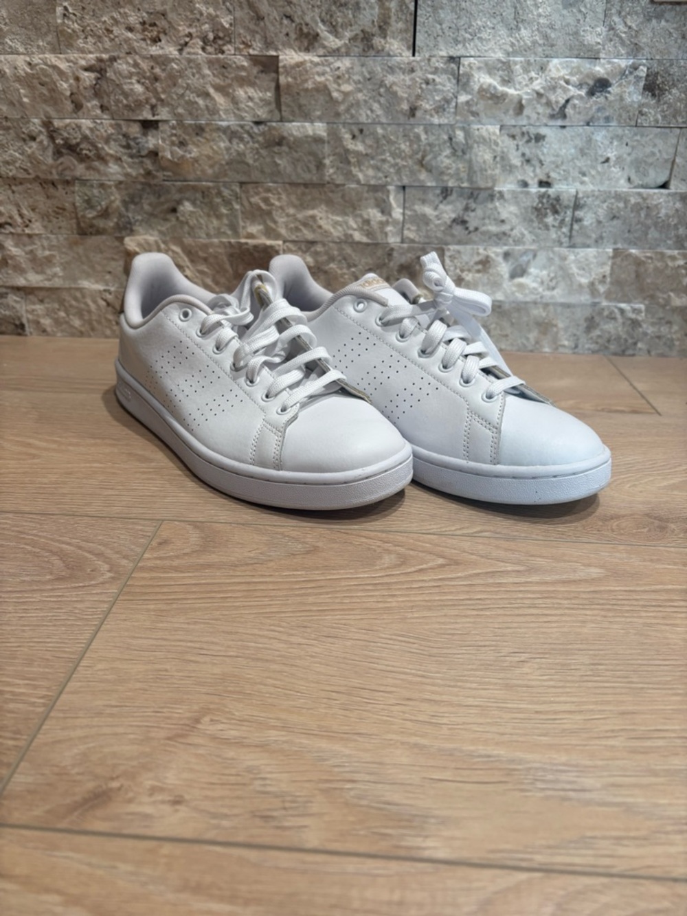 adidas‎ White Men's Low-Top Sneakers size 10.5